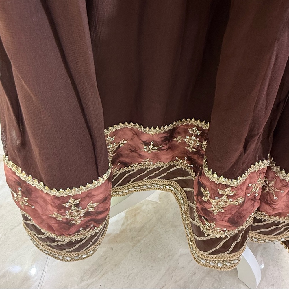 β¨ Lavish Brown & Gold Embellished Party Suit β New, Never Worn (3-Piece) Plazzo - Picture 9 of 14